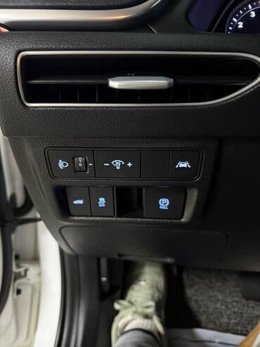 Линолеум: Hyundai Sonata: 2019 г., 2 л, Автомат, Газ, Седан — 8