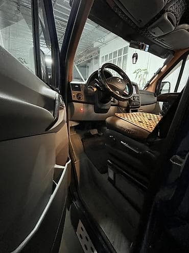 Mercedes-Benz Спринтер: 2006 г., 2.2 л, Автомат, Дизель, Минивэн — 7