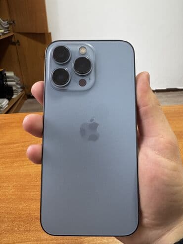 IPhone 13 Pro, Б/у, 256 ГБ, Sierra Blue, Зарядное устройство, Кабель, Защитное стекло, 77 %