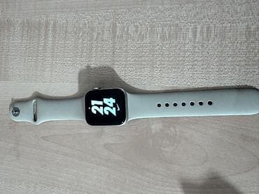 президентские часы: Продаю Apple Watch SE 40mm в алиминьевом цвете ремешок бежевый — 1
