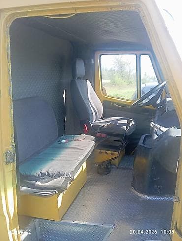 бензин сатам: Жеңил жүк ташуучу унаа, Mercedes-Benz, Стандарт — 6