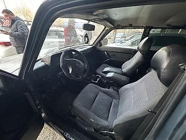 нижний ноорус: ВАЗ (ЛАДА) 4x4 Нива: 2015 г., Механика, Внедорожник — 1