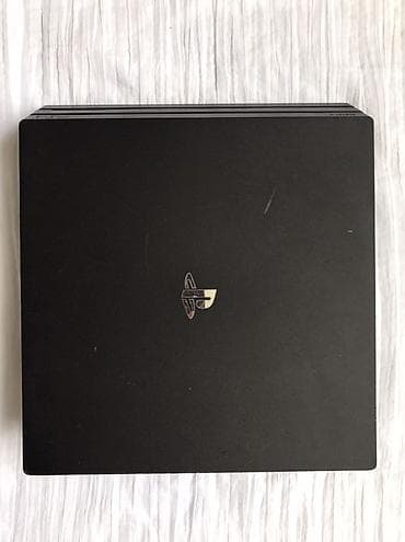 Игровая консоль Sony PlayStation 4 Pro (черная) Комплектация: -