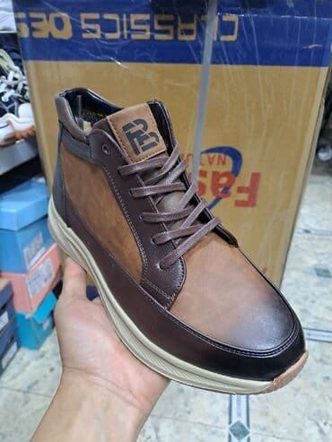 ecco 42: Тёплые обуви💨💨💨
зимние/Тёплые 
Размер 39.40.41.42.43.44 — 7