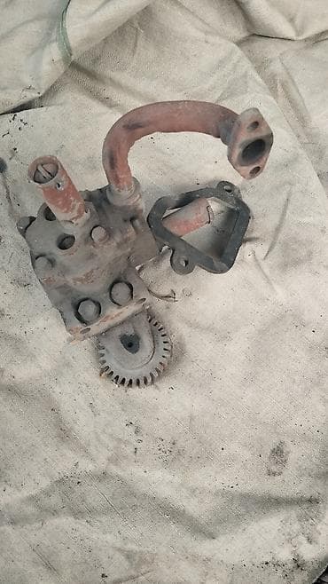 запчасти на ассенизатор: Запчасти от грузового автомобиля (см. фото) В наличии набор узлов и — 1