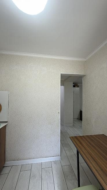 Недвижимость: 1 комната, 27 м², Хрущевка, 1 этаж, Косметический ремонт — 4