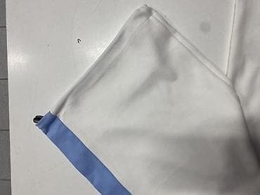 джинсы шорты: Костюм женский двухцветный: укороченная толстовка на молнии и брюки — 5