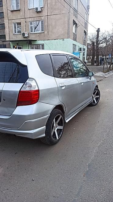Транспорт: Honda Jazz: 2003 г., 1.3 л, Вариатор, Бензин, Хэтчбэк — 4