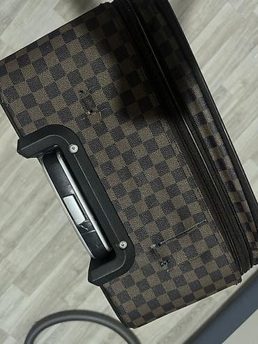 лонгстар чемоданы: Чемодан, Средний (40 - 70 л), На колесах — 2