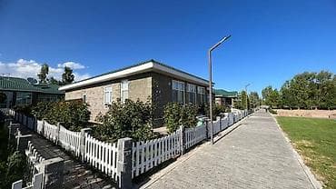 аренда мест: Коттедж, ЦО Royal beach, Чок-Тал, Детская площадка, Парковка, стоянка, Охраняемая территория — 9