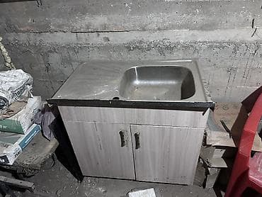 Дүкөн үчүн текчелер: Кийимдер үчүн текче, Жыгач — 9