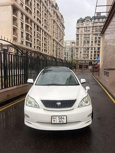 справа: Toyota Harrier: 2004 г., Автомат, Бензин, Кроссовер — 1