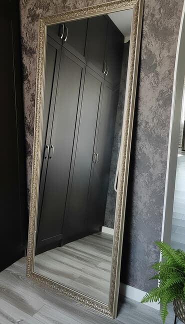 Продаю обсалютно новое настенное зеркало. гКант