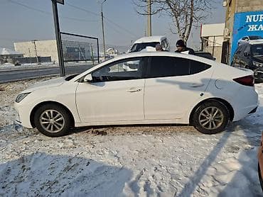 гибрид саната: Hyundai Avante: 2020 г., Автомат, Бензин, Седан — 4