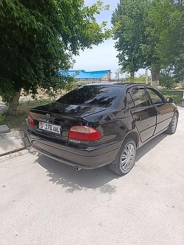 Унаа: Toyota Avensis: 2001 г., 1.8 л, Кол менен иштөөчү, Бензин, Седан — 3