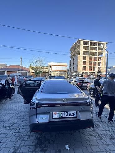 toyota sequia: Toyota bZ3: 2024 г., Электромобиль, Фастбек — 4