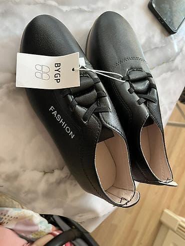 кожаные обувь: Лоферы, 39, Новый, цвет - Черный, Самовывоз, Платная доставка — 2