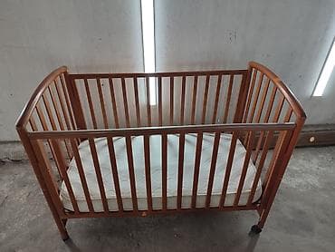 sofa bed: Детская кроватка из массива дерева с матрасом - Классическая — 2