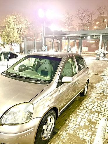 sprinter bazar: Toyota Vitz: 2003 г., Хэтчбэк — 3
