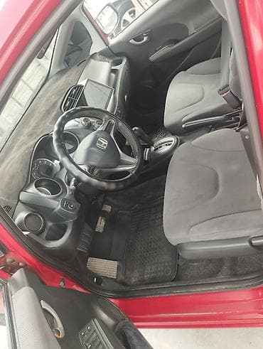 Продажа авто: Honda Fit: 2010 г., 1.5 л, Автомат, Бензин, Хэтчбэк — 1