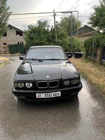 тайота кравын: BMW 5 series: 1991 г., 2.5 л, Механика, Бензин, Седан — 1