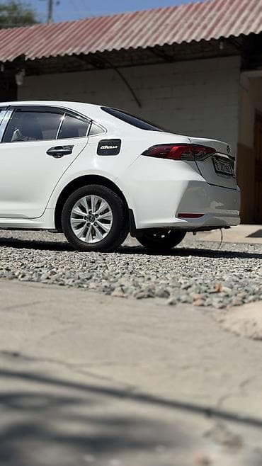 corolla e120: Toyota Corolla: 2022 г., 1.8 л, Вариатор, Гибрид, Седан — 3