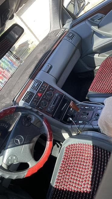 квадрат секыл: Mercedes-Benz E-Class: 2001 г., 2.2 л, Автомат, Дизель, Седан — 2