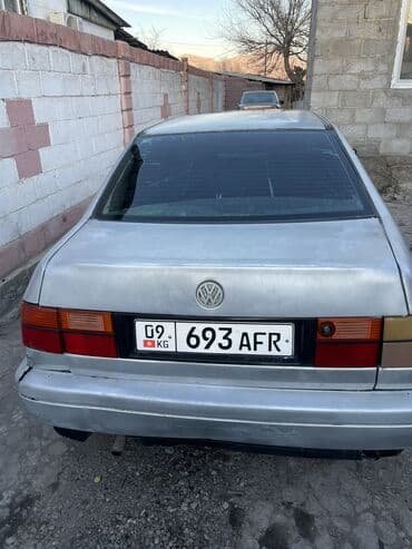 Унаа сатуу: Volkswagen Vento: 1993 г., 1.8 л, Механика, Бензин, Седан — 1