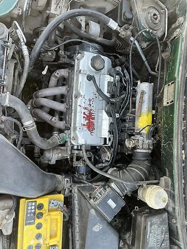 Mitsubishi Space Star: 2000 г., 1.8 л, Механика, Бензин, Универсал