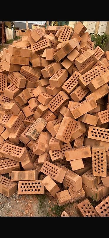 Кирпич, строительные блоки: Керамический кирпич полнотелый и пустотелый (красный) - Материал — 2