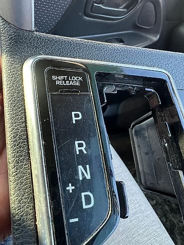 sonata: Заглушка на селектор 

Sonata LF 2016 — 7