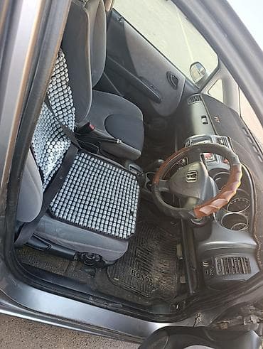 срв столик: Honda Fit: 2003 г., 1.5 л, Вариатор, Бензин, Хэтчбэк — 5