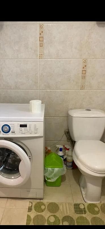 продается 1 ком: 70 м², 4 комнаты, Забор, огорожен — 6