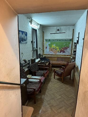 магазин бутка: Сдаётся помещение в подвальном уровне, отдельный вход со ступенек — 1