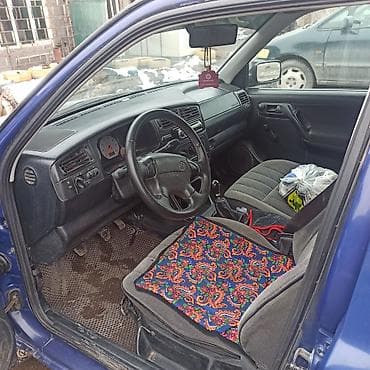 Линолеум: Volkswagen Golf Variant: 1998 г., 1.8 л, Механика, Бензин, Универсал — 5