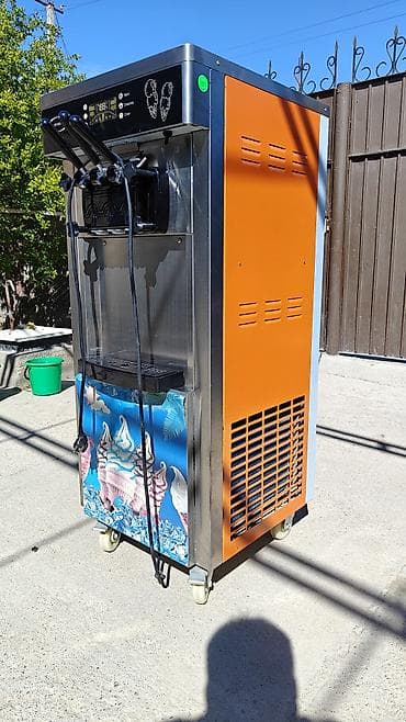 Фризер для мягкого мороженого, напольный - Два бункера/две фрезерные