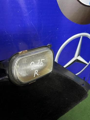Правая противотуманная фара Mercedes-Benz 2000 г., Б/у, Оригинал, Япония