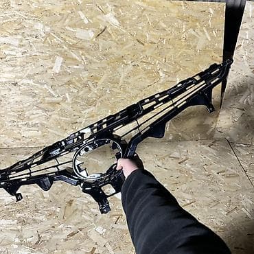 bwm e60: Решетка радиатора Toyota — 4