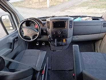 e500 124: Автобус, Mercedes-Benz, 2012 г., 2.2 л — 10