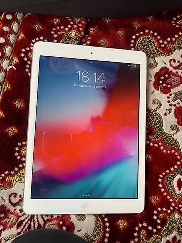 iphone 12 pro mac: Apple iPad (белая фронтальная панель, серебристый корпус) - Экран — 4