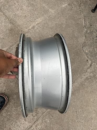 down pipe: Диски R 15 Audi, 1 шт, Б/у — 4
