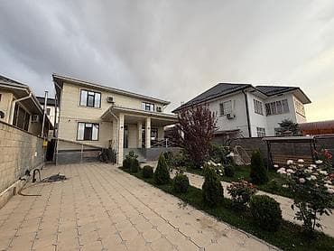 новый дизайнерский дом: 260 м², 6 комнат — 1