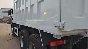 сколько стоит фуры: Грузовик, Howo, Стандарт, Новый — 3