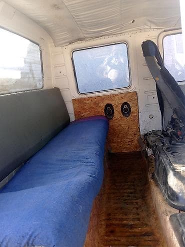 124 е220: Грузовик, Б/у — 4