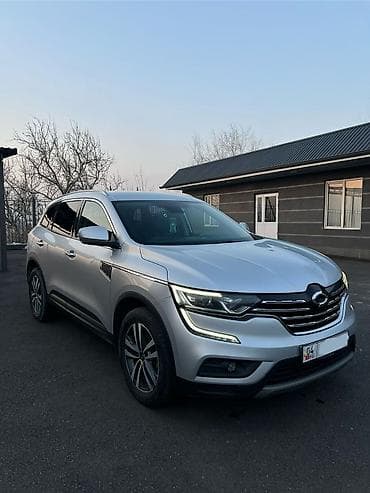 гц 8: Кроссовер GAC GS8 (эмблема GAC), серебристый цвет кузова. Основные — 2