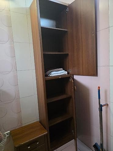 мебель деревянная: Гарнитур для зала, Б/у, Тумба под ТВ, ДСП, цвет - Коричневый — 2