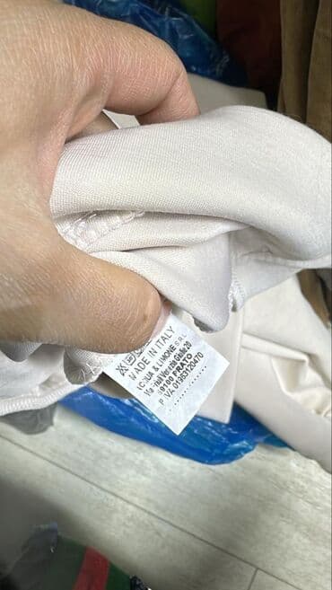 настольный теннис стол: Костюм кэжуал шик производство Италия 🇮🇹 
Молочный 
Шоколад — 4