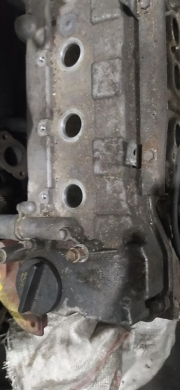 micra: Бензиновый мотор Nissan 2004 г., 1.4 л, Оригинал — 1