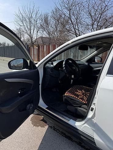 решета: Nissan Sylphy: 2015 г., 1.6 л, Автомат, Бензин, Седан — 6