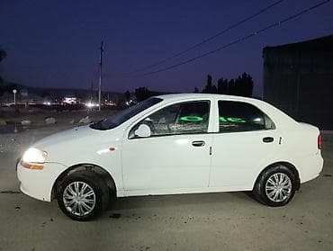 nissan maxima: Daewoo Kalos: 2002 г., 1.5 л, Механика, Бензин, Седан — 5